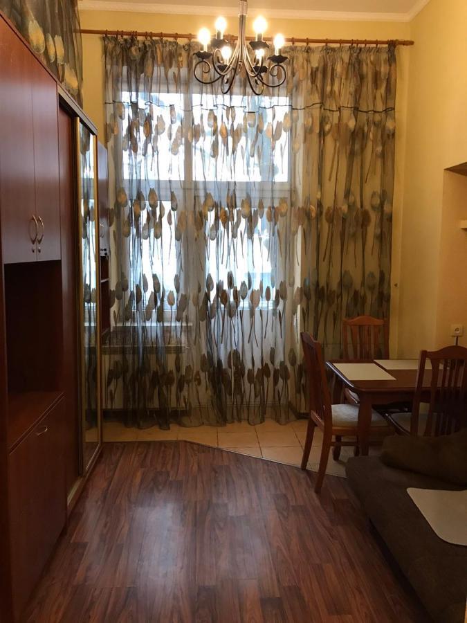 Apartments On Shevchenko Avenue إلفيف المظهر الخارجي الصورة
